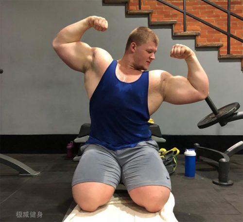 170斤肌肉男图片